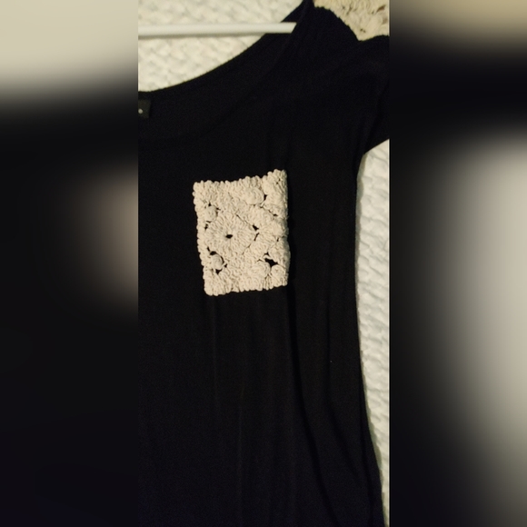 Shirt - Picture 2 of 3